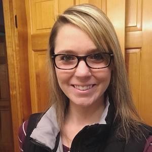 Meet your Posher, Stephanie